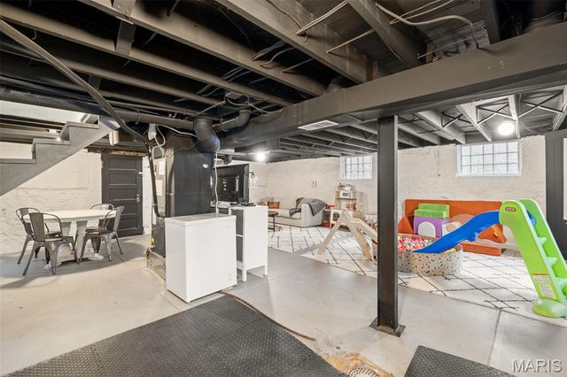 4934 Walsh Street, St Louis, MO 63109