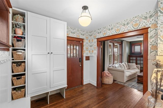 4934 Walsh Street, St Louis, MO 63109