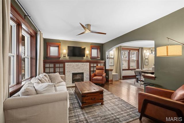 4934 Walsh Street, St Louis, MO 63109