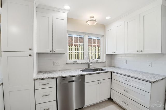 2728 Ridgewood Avenue, Columbia Twp, OH 45213