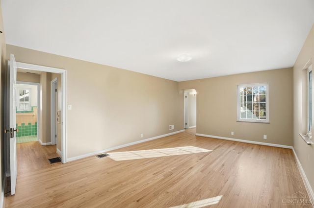 2728 Ridgewood Avenue, Columbia Twp, OH 45213