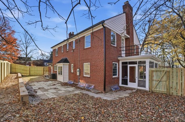 2728 Ridgewood Avenue, Columbia Twp, OH 45213