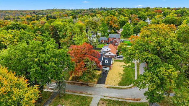 2728 Ridgewood Avenue, Columbia Twp, OH 45213