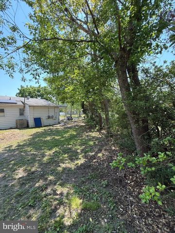 2 SPRUCE BLVD, Browns Mills, NJ 08015
