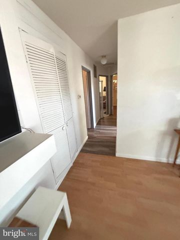 2 SPRUCE BLVD, Browns Mills, NJ 08015