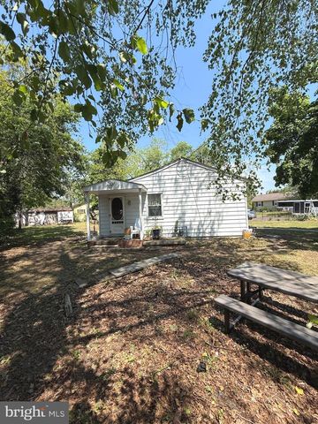 2 SPRUCE BLVD, Browns Mills, NJ 08015