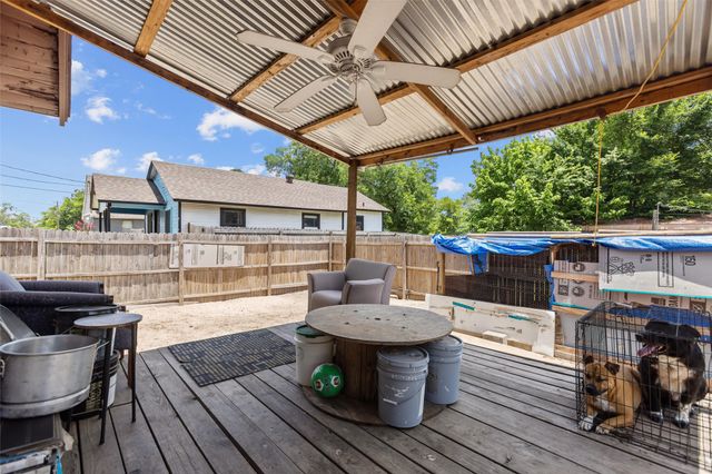 606 N Needmore Street, Athens, TX 75751