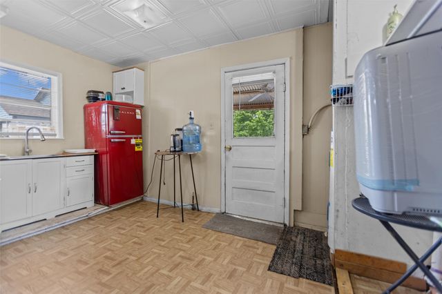 606 N Needmore Street, Athens, TX 75751