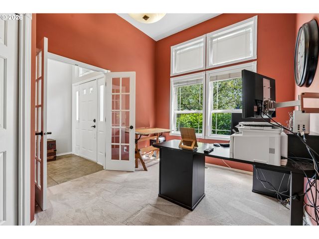 10941 Nw SUPREME Ct, Portland, OR 97229