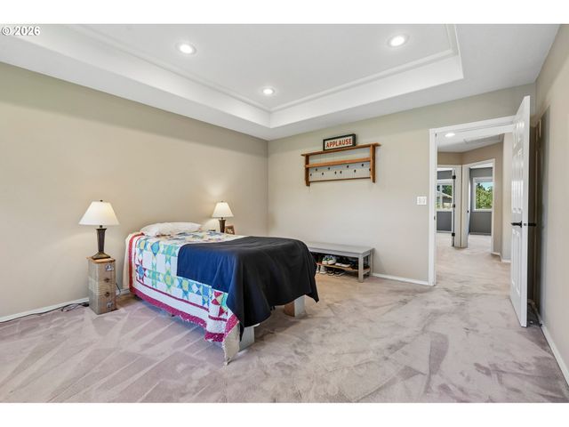 10941 Nw SUPREME Ct, Portland, OR 97229