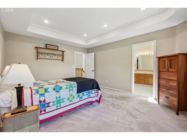 10941 Nw SUPREME Ct, Portland, OR 97229
