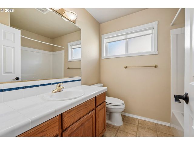 10941 Nw SUPREME Ct, Portland, OR 97229
