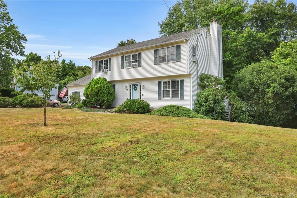 814 Glastonbury Turnpike, Portland, CT 06480