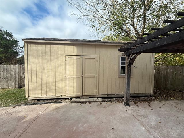 14151 Astonshire Lane, Houston, TX 77014