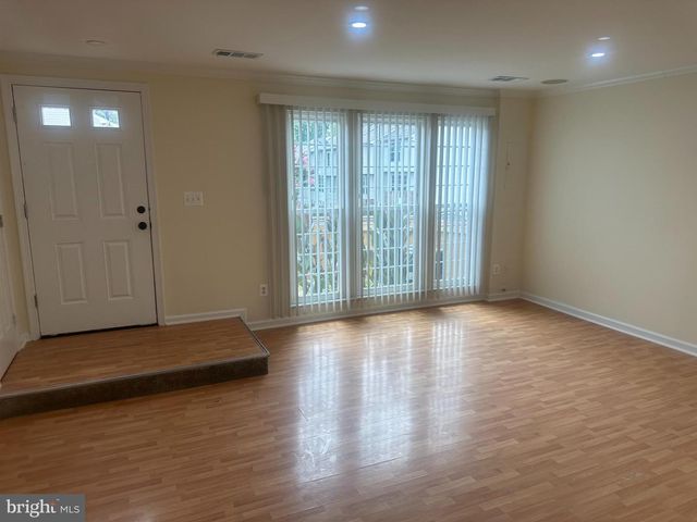 9341 GOOSEBERRY DR, Manassas, VA 20110
