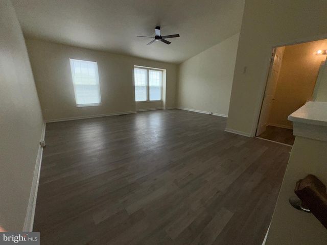 9341 GOOSEBERRY DR, Manassas, VA 20110