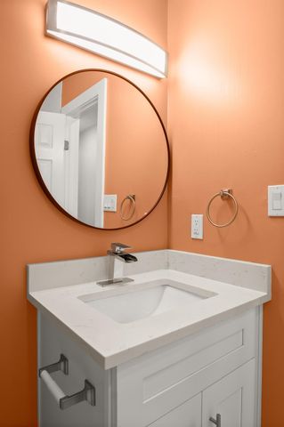 6410 Chimney Creek CIR B, Austin, TX 78723