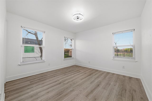 3071 Sunnyvale Street, Dallas, TX 75216