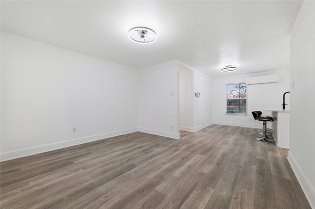 3071 Sunnyvale Street, Dallas, TX 75216