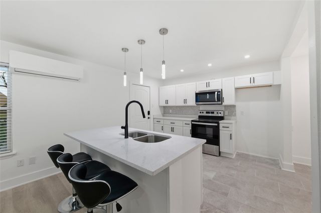 3071 Sunnyvale Street, Dallas, TX 75216