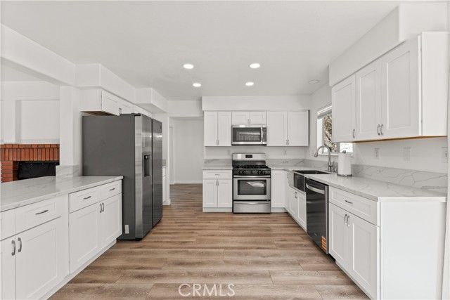 31582 Golden Lion, Temecula, CA 92591