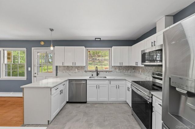 21 Yankee Maid Lane, Goshen, NY 10924