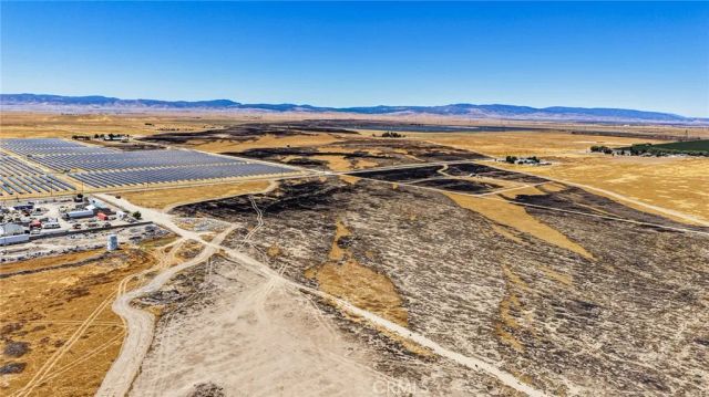 151 94th, Rosamond, CA 93560