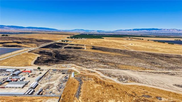 151 94th, Rosamond, CA 93560