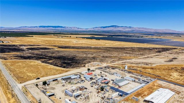 151 94th, Rosamond, CA 93560