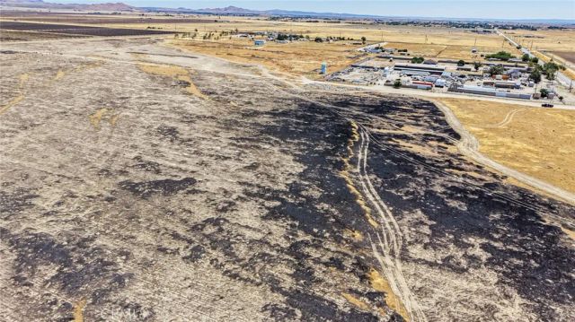 151 94th, Rosamond, CA 93560