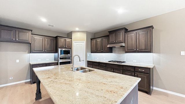 824 Dove Cove, Argyle, TX 76226