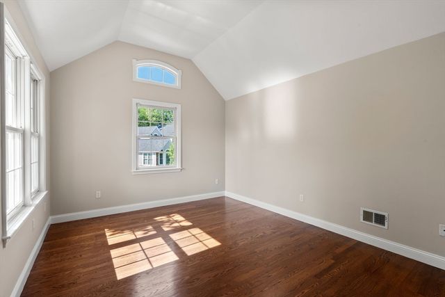 7 Riverwalk Ln 7, Walpole, MA 02032
