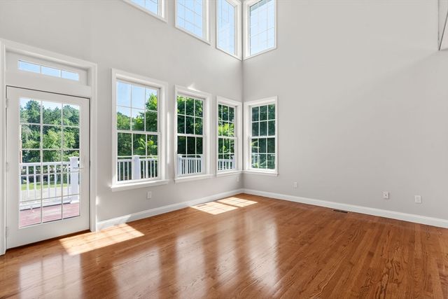 7 Riverwalk Ln 7, Walpole, MA 02032