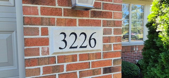 3226 N Briar Leaf Court, La Porte, IN 46350