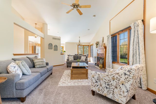 3226 N Briar Leaf Court, La Porte, IN 46350