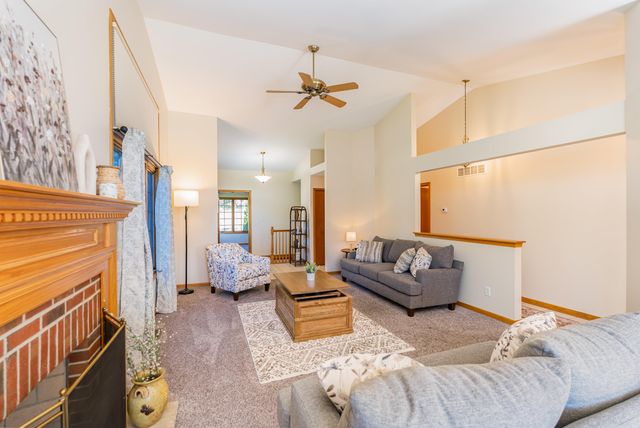 3226 N Briar Leaf Court, La Porte, IN 46350