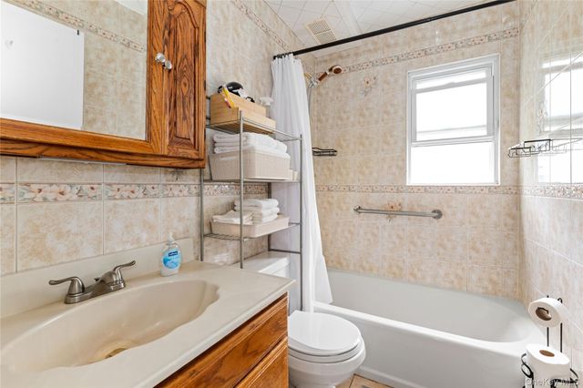 174 S Long Beach Road, Rockville Centre, NY 11570