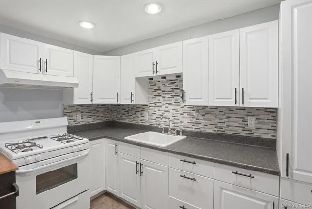 21 Overlook Avenue, Beacon, NY 12508