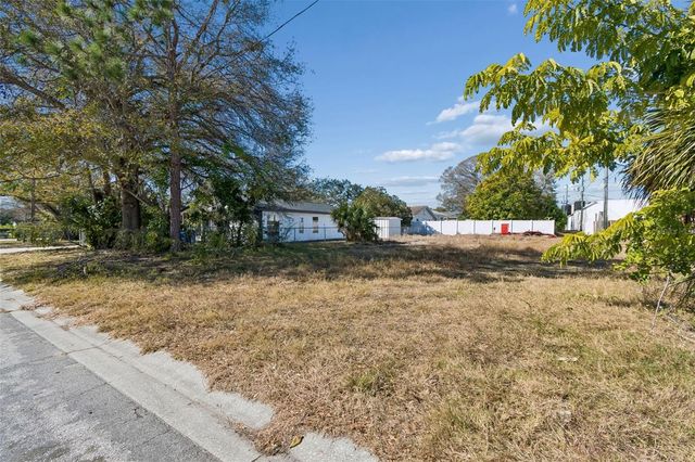 0 42ND ST S, St Petersburg, FL 33711