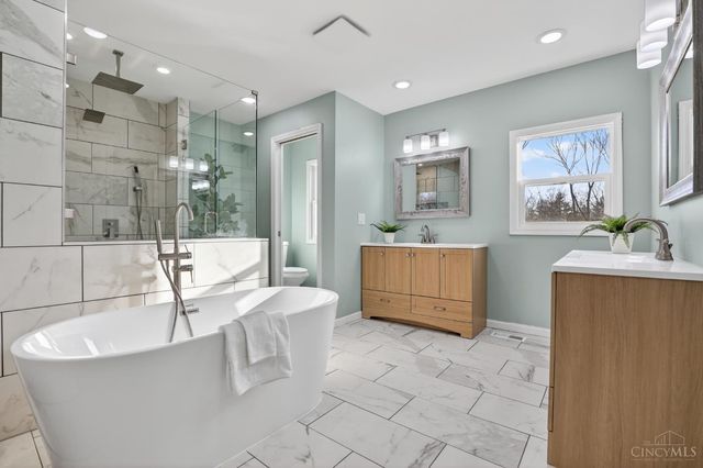 6210 N Shadow Hill Way, Miami Twp, OH 45140