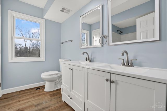 6210 N Shadow Hill Way, Miami Twp, OH 45140