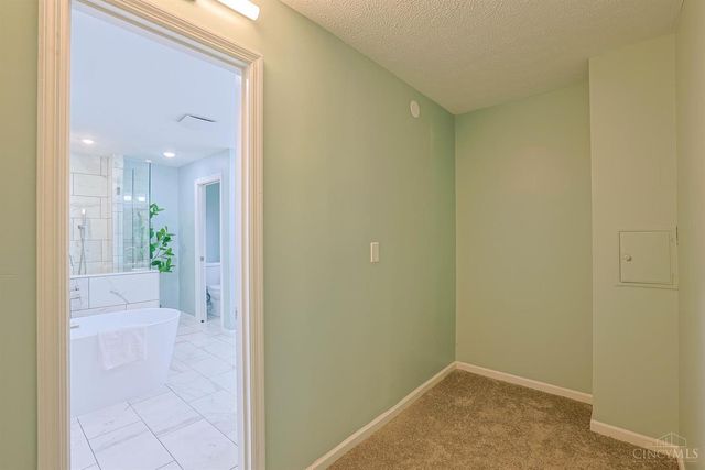 6210 N Shadow Hill Way, Miami Twp, OH 45140