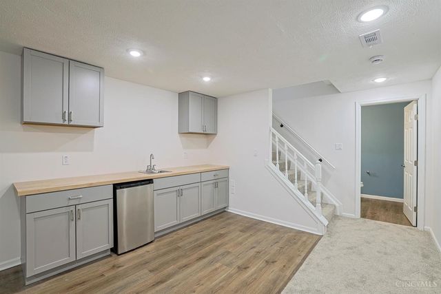 6210 N Shadow Hill Way, Miami Twp, OH 45140