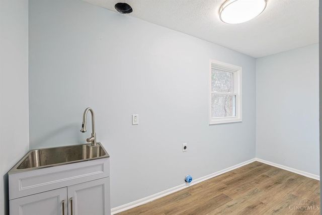 6210 N Shadow Hill Way, Miami Twp, OH 45140