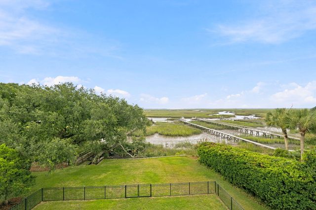 5027 Barrier Island Court, Mount Pleasant, SC 29466