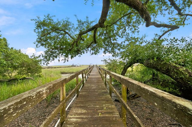 5027 Barrier Island Court, Mount Pleasant, SC 29466