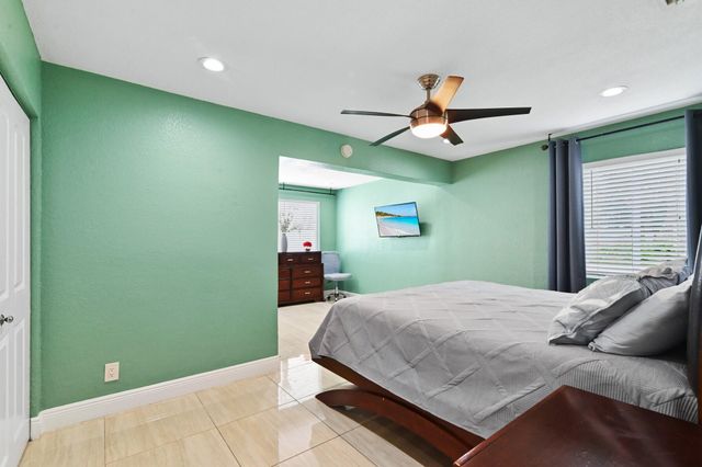 124 Davis Road, Palm Springs, FL 33461