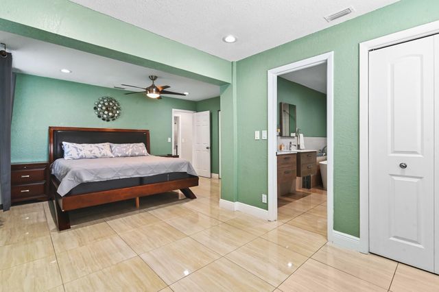 124 Davis Road, Palm Springs, FL 33461