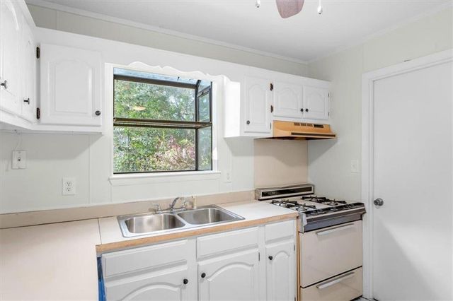 907 Dauphine Circle, Daphne, AL 36526