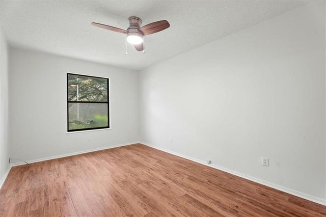 907 Dauphine Circle, Daphne, AL 36526